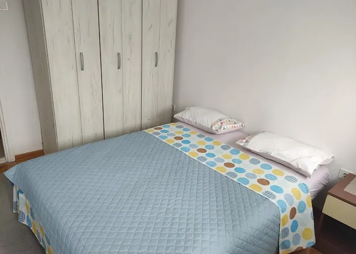 Modern Apartment With Balcony Close To City Center Appartamento *